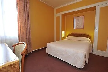 Parici Billancourt 3*