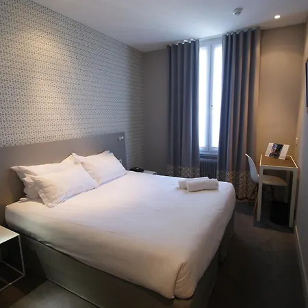 Hotel Parici Billancourt