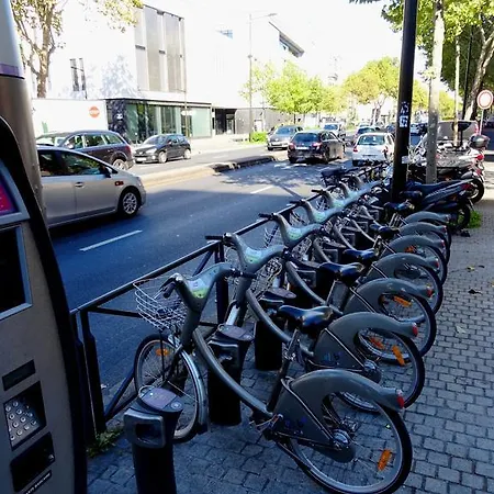 Hotel Parici Billancourt
