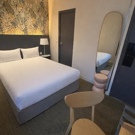 Parici Billancourt Hotel