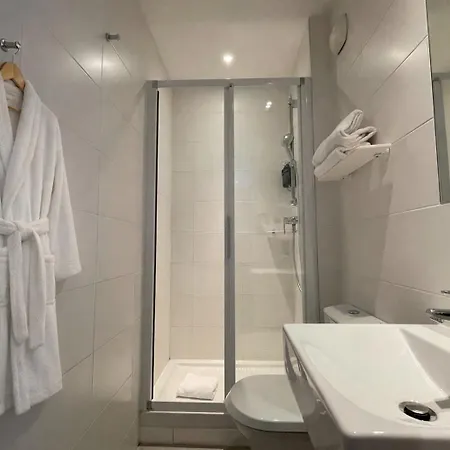 Parici Billancourt 호텔 3*